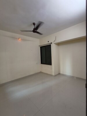 Master Bedroom in 1 BHK Apartment at Dosti Vijeta, Vartak Nagar – for Rent