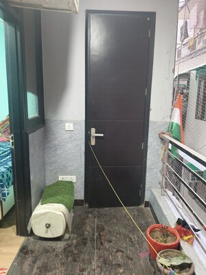 Furnished Amenities in 2 BHK Apartment at Shivalik Colony – for Rent