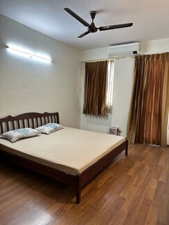3 BHK Apartment For Rent in Central Park I