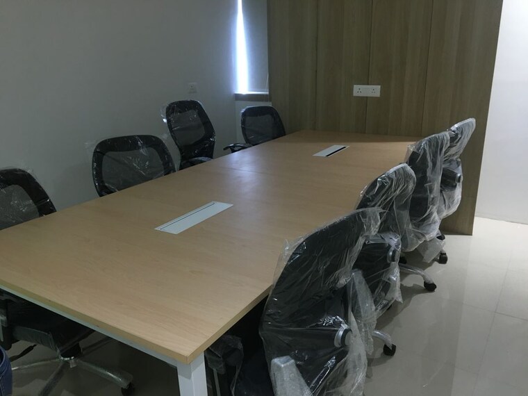 Team Area, sector 62 Commercial Office Space 5000 Sq.Ft. In Sector 62 Noida 10225396