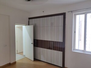 Room in 2 BHK Apartment at Supertech Crown Town, Sector 74 – for Rent