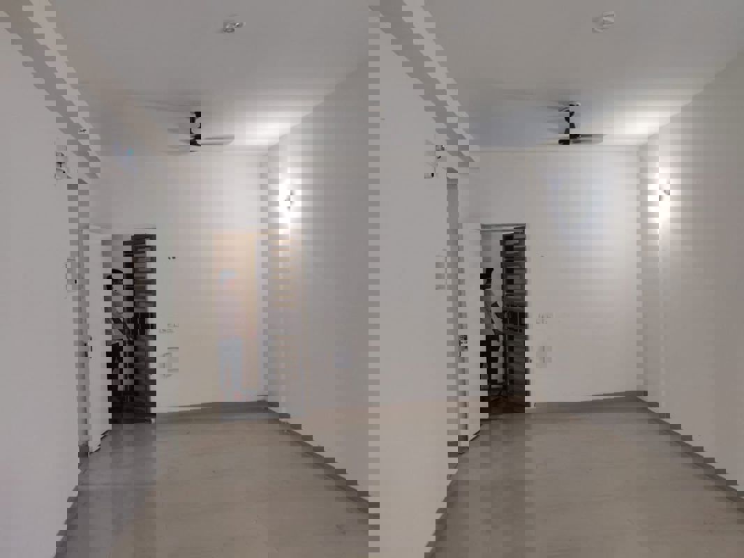 2 BHK + Extra Room 930 Sq.Ft. Apartment in Supertech Crown Town