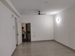 2 BHK + Extra Room Apartment For Rent in Supertech Crown Town
