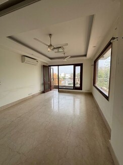 4 BHK + Pooja Room,Servant Room Builder Floor For Rent in Greater Kailash II