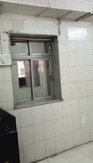  1 BHK Apartment at Madhur CHS, Malad West – for Rent