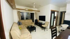 2 BHK Apartment For Sale in Garden Court Building
