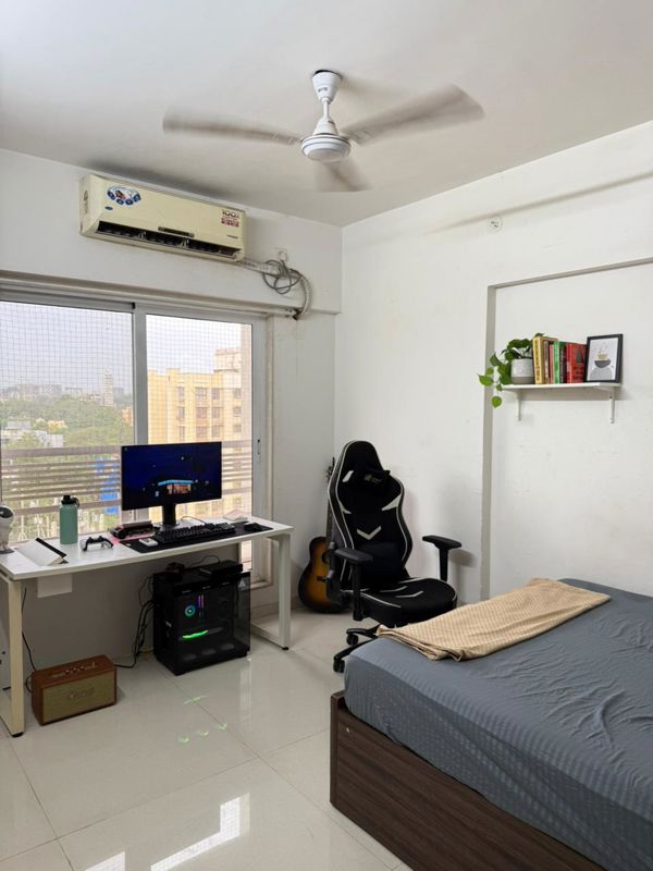 2 BHK Apartment For Rent in Romell Amore