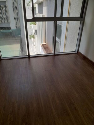 Room in 1 BHK Apartment at Piramal Revanta, Mulund West – for Rent