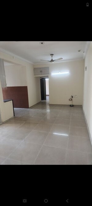 2.5 BHK Apartment For Rent in Antriksh Golf View, Sector 78