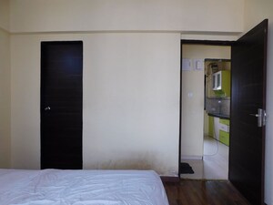 Room in 1 BHK Apartment at Sharda Edifice Celestial, Bhandup West – for Rent