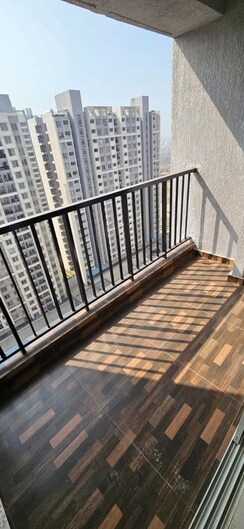 2 BHK + Pooja Room Apartment For Sale in Kolte Patil Life Republic