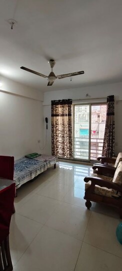 1.5 BHK + Pooja Room Apartment For Sale in Sagar Residency Thane