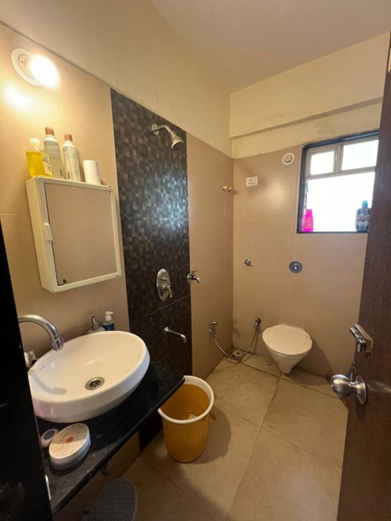Bathroom, horizon-prime 2 Bedroom 670 Sq.Ft. Apartment In Kasarvadavali Thane 10226171