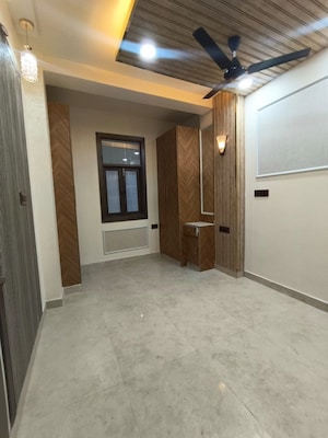Room in 2 BHK Builder Floor at Govindpuri – for Sale
