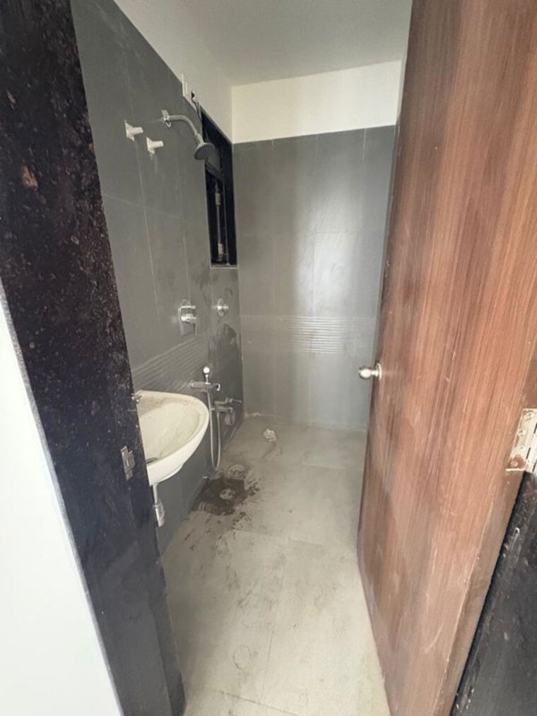 Bathroom, puneet-shivalaya 2 Bedroom 560 Sq.Ft. Apartment In Tagore Nagar Mumbai 10226141