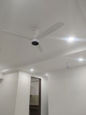 2 BHK Apartment For Rent in Sunteck Avenue 2, Goregaon West