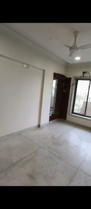 Room in 2 BHK Apartment at Byculla – for Rent