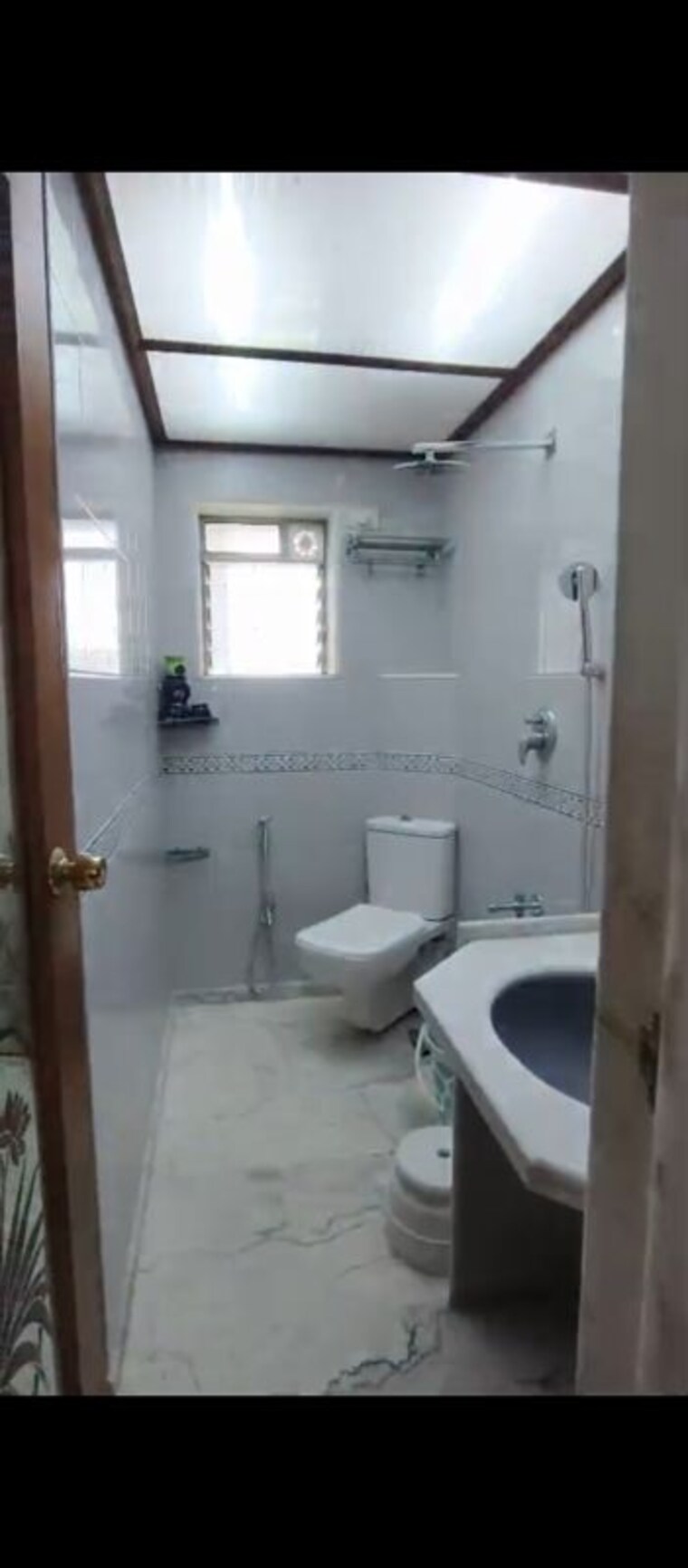Bathroom, byculla 2 Bedroom 750 Sq.Ft. Apartment In Byculla Mumbai 10226224