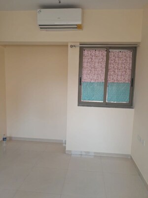 1 BHK Apartment For Sale in Metropolis Bayside, Kasarvadavali