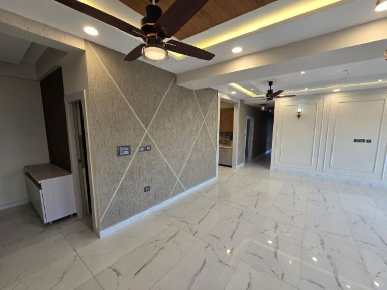 Kitchen, e3-royal-green 4 Bedroom 3300 Sq.Ft. Apartment In Deri Skaner Greater Noida 10226395