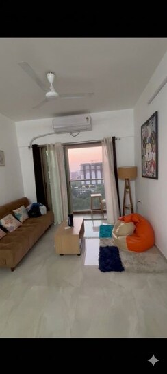 2 BHK Apartment For Rent in Sheth Vasant Oasis