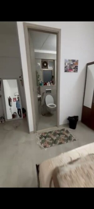 Bedroom in 2 BHK Apartment at Sheth Vasant Oasis, Andheri East – for Rent