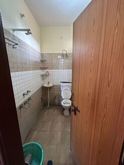 2 BHK + Pooja Room,Servant Room,Study Room,Extra Room Independent House For Rent in Migsun Alpha Central