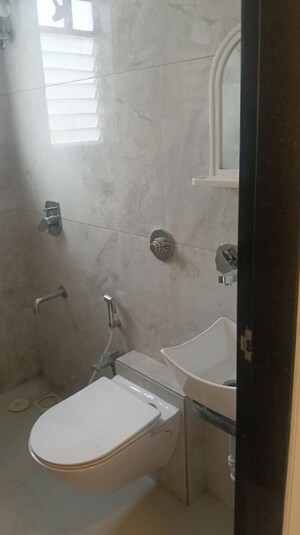 Bathroom in 2 BHK Apartment at Jyoti Skyline, Chakala – for Rent