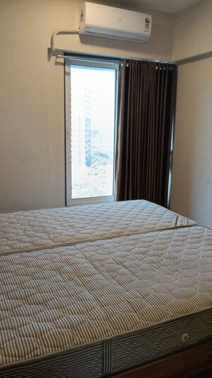 Bedroom in 2 BHK Apartment at Jyoti Skyline, Chakala – for Rent