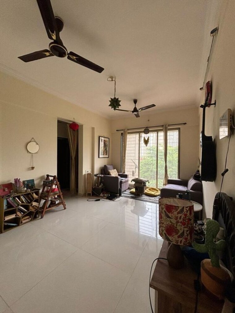 Living Room, sai-palace-chs 1 Bedroom 550 Sq.Ft. Apartment In Owale Thane 10226473