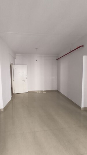 Room in 1 BHK Apartment at Ajinkya CHS Goregaon East, Goregaon East – for Rent