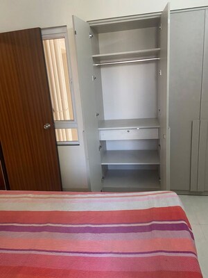Furnished Amenities in 1 BHK Apartment at Raunak Bliss B1, Ghodbunder Road – for Rent