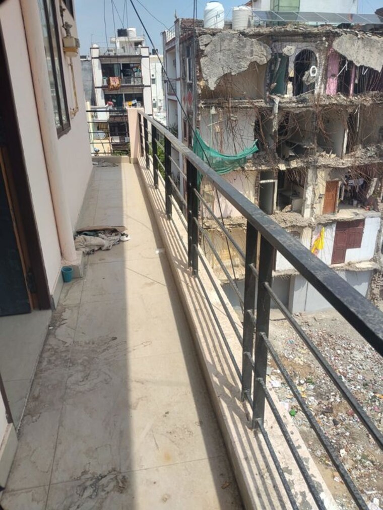 Balcony, neb sarai 1 Bedroom 450 Sq.Ft. Builder Floor In Neb Sarai Delhi 10226563