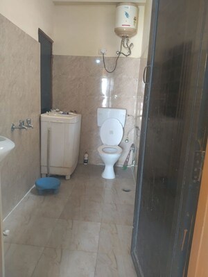 Bathroom in 1 BHK Builder Floor at Neb Sarai – for Rent