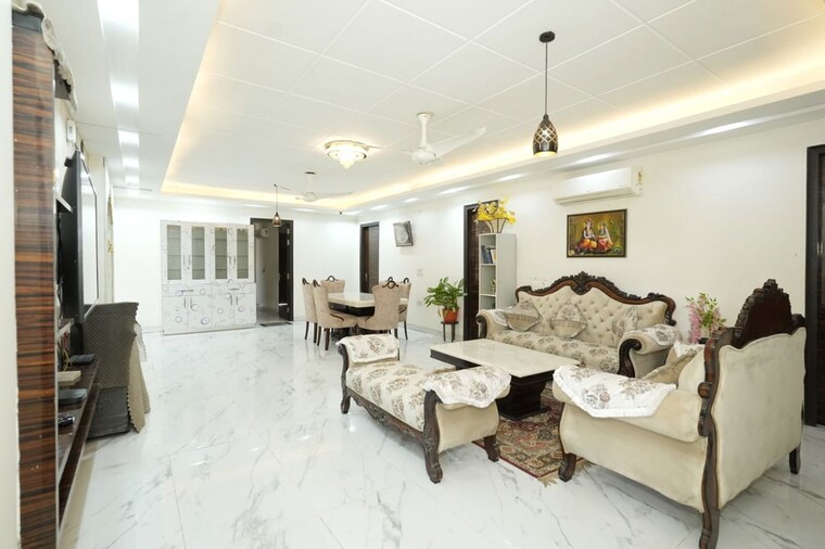 Team Area, unitech-south-city-ii 4 Bedroom 4500 Sq.Ft. Builder Floor In Sector 50 Gurgaon 10226565