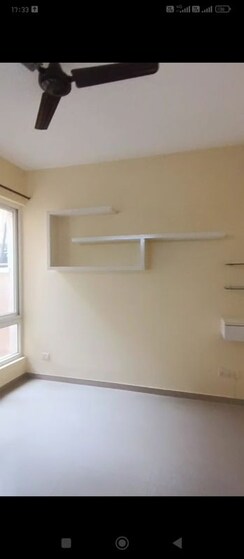 4 BHK + Study Room Builder Floor For Rent in Emaar MGF Emerald Hills