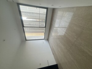 Furnished Amenities in 3 BHK Apartment at Oberoi Eternia, Mulund West – for Sale