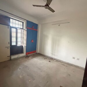 Room in 3 BHK Apartment at Indira Nagar – for Rent