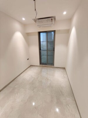 Bedroom in 3.5 BHK Apartment at Ekta Crest, Chembur – for Rent