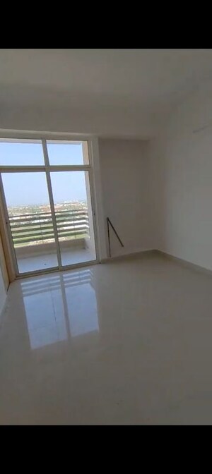 Room in 2 BHK Apartment at Mehak Jeevan, Raj Nagar Extension – for Sale