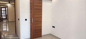 Room in 3 BHK Builder Floor at Puri Kohinoor, Sector 89 – for Rent