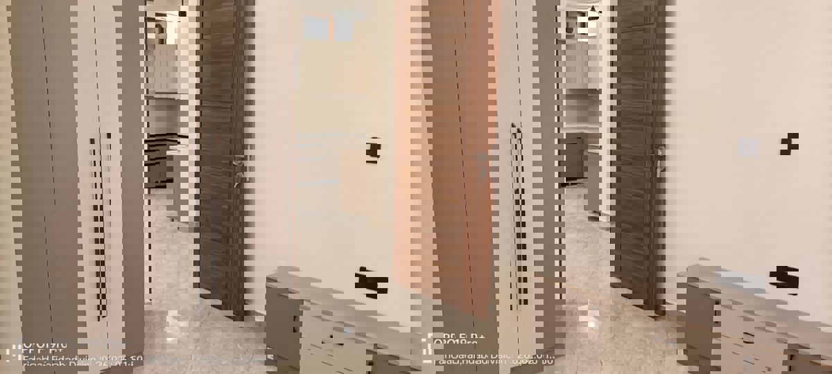 3 BHK 165 Sq.Yd. Builder Floor in Puri Kohinoor