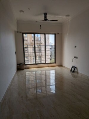 Room in 1 BHK Apartment at Menda Heritage, Chembur – for Rent
