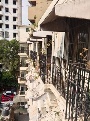 2.5 BHK Apartment – Exterior View View at Kemps Corner - for Sale