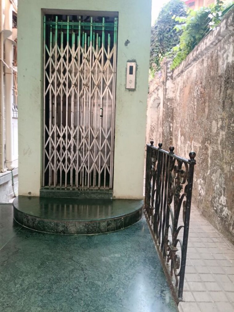 Exterior View, kemps corner 2.5 Bedroom 2200 Sq.Ft. Apartment In Kemps Corner Mumbai 10227238