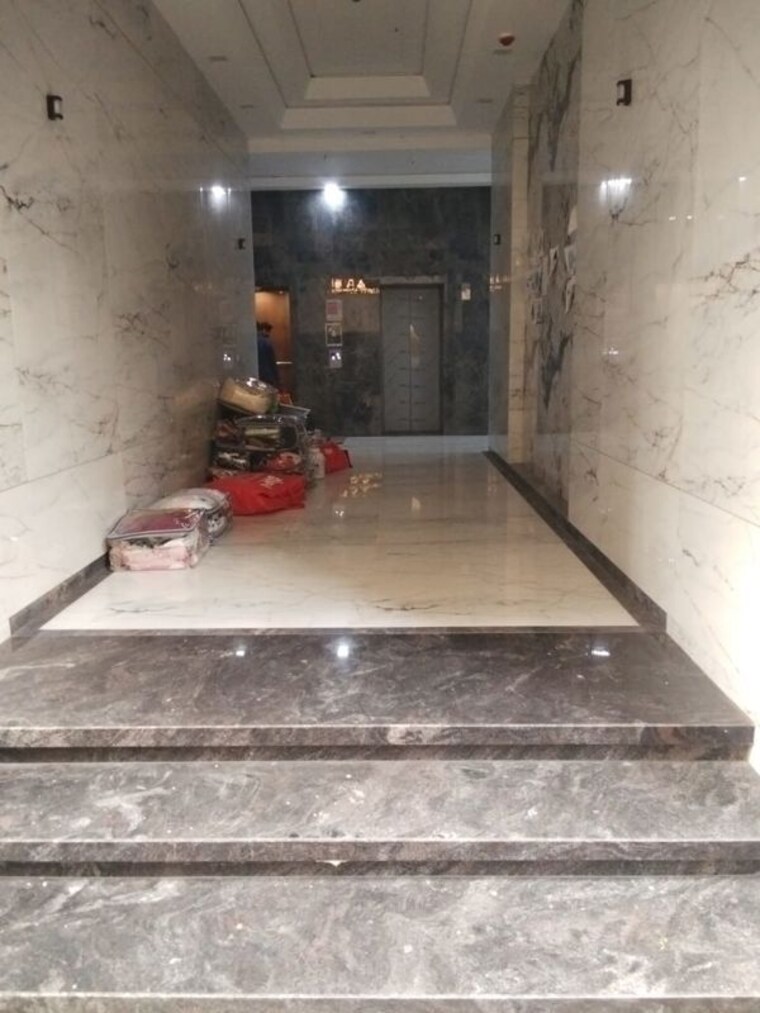  Parking, shree-gajanan-maharaj-nagar-chs Commercial Shop 200 Sq.Ft. In Kalyan West Thane 10227293