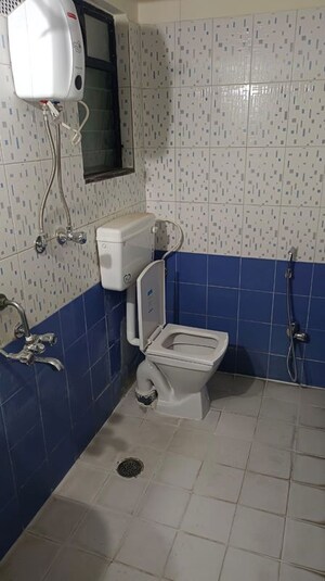 Master Bedroom in 2 BHK Apartment at Vijay Park, Kasarvadavali – for Rent