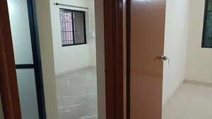 Room in 2 BHK Apartment at Vijay Park, Kasarvadavali – for Rent