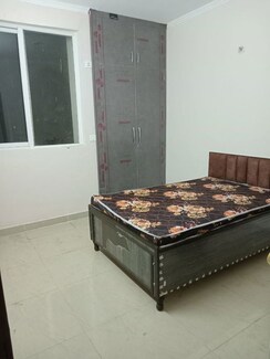 2 BHK Apartment For Rent in Gaur City 2 - 11th Avenue