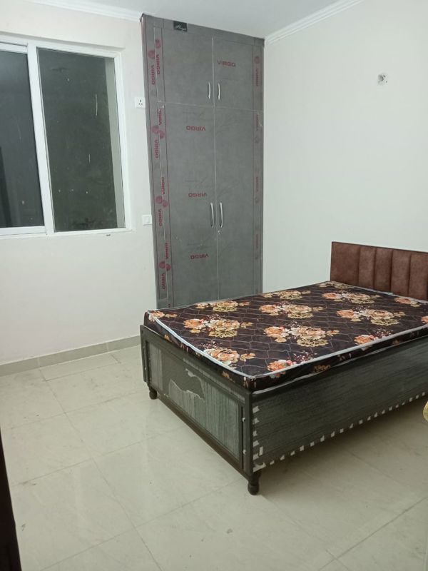 2 BHK Apartment For Rent in Gaur City 2 - 11th Avenue